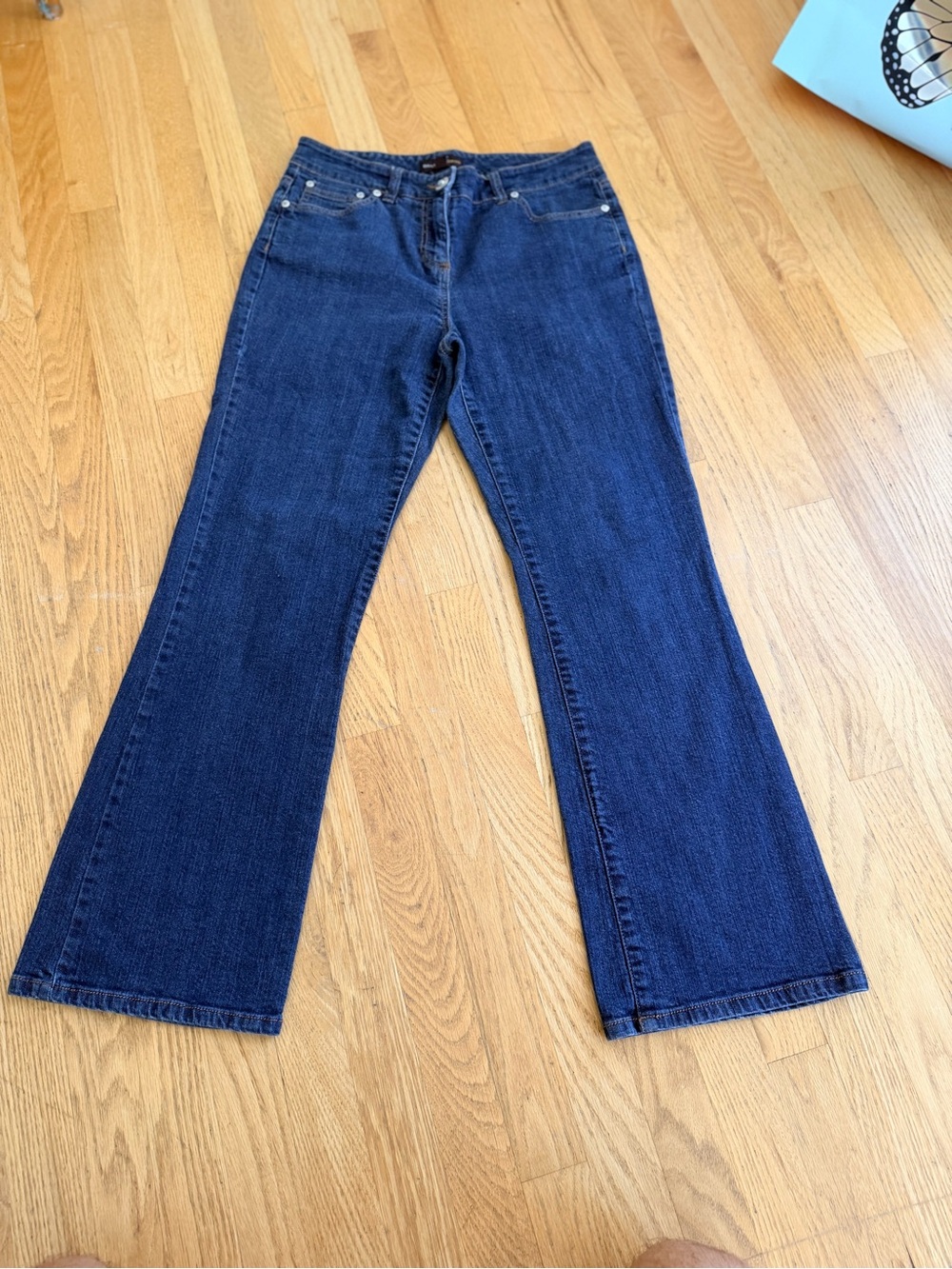Ladies Size 10 Dana Buchman Deep Indigo Flare Jeans GUC